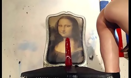 Even Mona Lisa dapatkan a kelas tampilan pertama