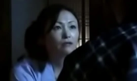 Japanische Mama