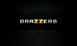 Brazzers - Milfs Automatically Big - % 28Alana Cruise % 29 - Never Interrupt Mommy Time