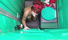 Porta Gloryhole Mature Redhead slurping cocos