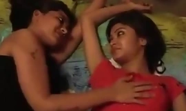 seksikäs intialainen lesbot nisäkäs suudella n kovaa painallusta !!. Nauti, tykkää, alaviite ja xxx Patch Pty
