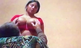 भारतीय चाची पकड़ा चुदाई