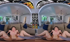 虚拟 色情 - 精液 享受 一些 早餐 与 娇小 青少年 塞拉 莱德 在 VR