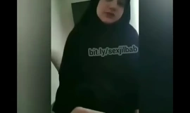 Bokep Jilbab Ukhti Suihinotto Seksikäs - seksi video porno sexjilbab