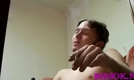 Fumatul homo dudes du-te obraznic