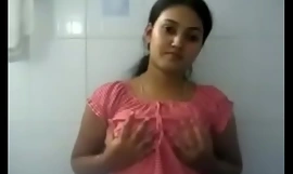 भारतीय लड़की नग्न साथ में प्रेस उसके बूब्स कठिन मेरे लिए