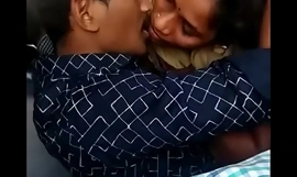 India tren sexo