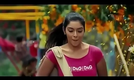Pelakon Tamil asin payudara besar jumbing
