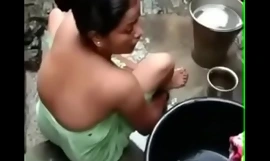 Bhabhi baño video