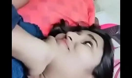 Swathi naidu posiadanie pocałunki przez jej chłopaka
