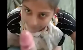 Panas Gadis Mengisap Penis
