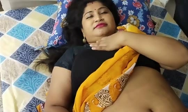 Heet en Sexy Rubi Bhabhi - Vastmaken 2