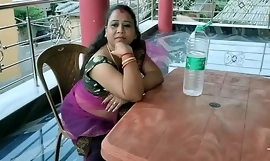 Indio bengalí caliente bhabhi sorprendente XXX sexo en pariente casa! Hardcore sexo
