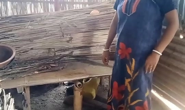 Bengali municipal Mom Copulation prevalent outdoor ( Official video By Localsex31)