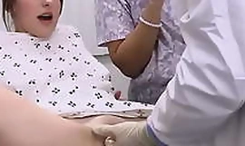 Lekarz zapewnia leczenie dla kutasa głodnego nastolatka pacjenta - Tristan Summers, Sheena Ryder