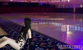 Unsurpassed Call Me Roller Girl με πρωταγωνίστρια την Alexandria Wu