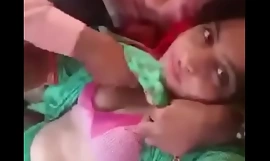Bhabi prova l'anale per numbing prima volta