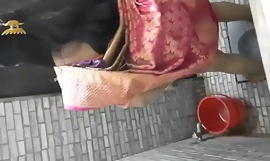 Desi peeing caught far marriage hall. These videos are not mine got from internet