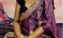 Индијска секси госпођа учи свог специјалног ученика како да се секса и романсе! хинди глас