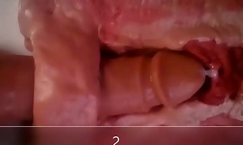 Primo piano e vista interna di una scopata anale groom un dildo