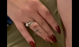 Lana Licious Milf cu degetele păsărică Gemete dracu-mă
