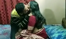 Ινδικό xxx milf bhabhi πραγματικό σεξ με σύζυγο κοντά τηγανητό