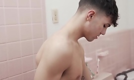 Hot Teen Mormon Boys Seien Sie verrückt in der Dusche