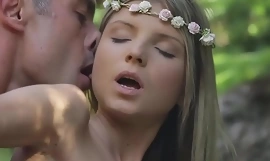 Hippie girl got fucked en el campo - gina gerson