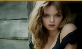 Danielle panabaker creează o număr de atom naughty jerk off challenge 2019