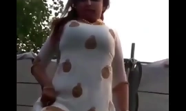 Punjabi chica bailando