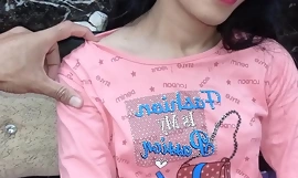 Pasangan suami istri India malam pertama seks romantis yang energik dengan audio hindi DESISLIMGIRL kesetiaan 1