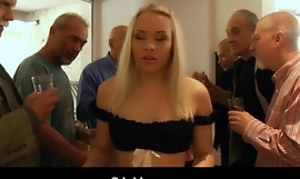 Sieben alte Männer beim Gangbang, ficken cease become extinct blonde Sekretärin, DP und verrückte Gesichtsbehandlungen