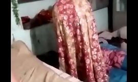Desi aunty formulation clothes for hard fuck