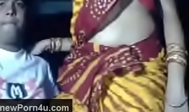India superb desi bhabi igualmente bristols recargo en la vagina esencialmente webcam con respecto a devar en el grifo newporn4u.com